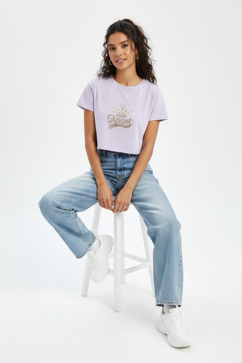 Angel Crown Graphic Baby Tee – Women's Slim Fit Crop Top | KVastrika